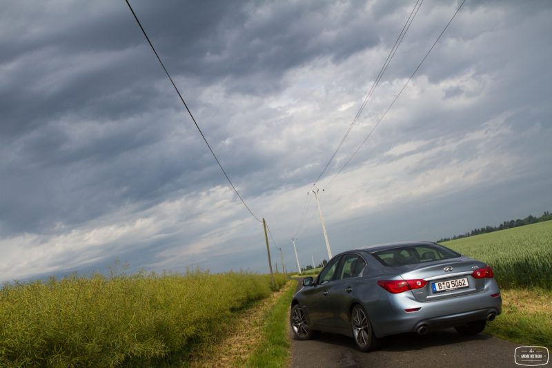 essai-infiniti-q50-s-hybrid-53