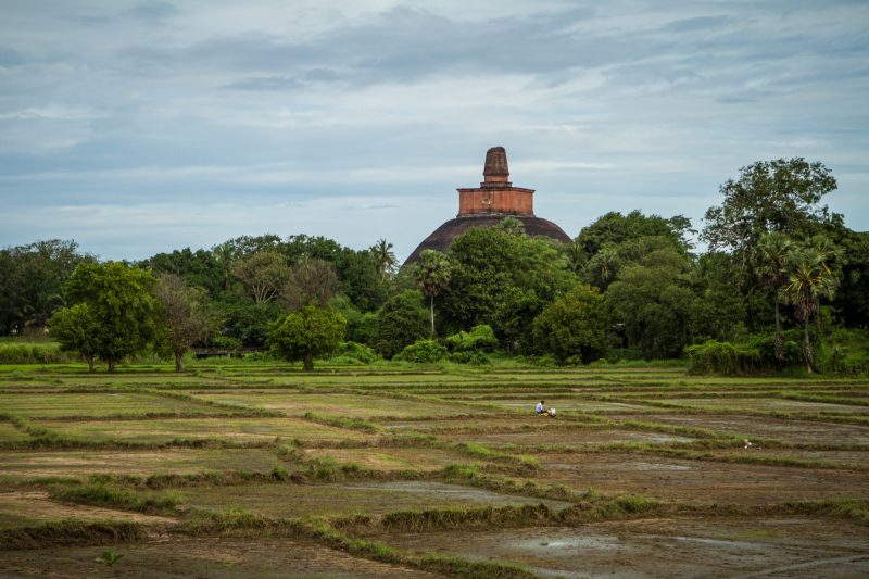 sri-lanka-anuradhapura-4