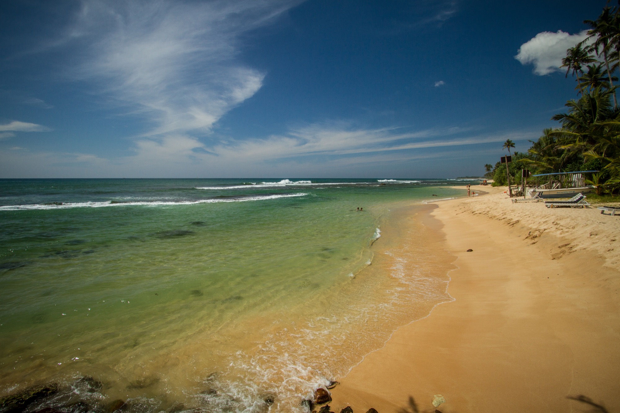 Шри ланка какие пляжи. Пляж Матара Шри Ланка. Полхена Шри Ланка. Пляж Полхена. Пляж Мирисса Бентота.
